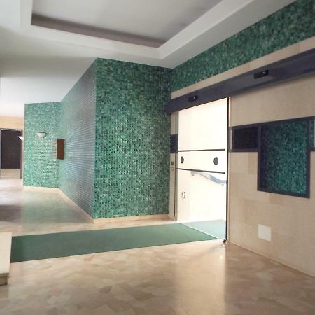 Lacaralele Apartment 밀라노 외부 사진