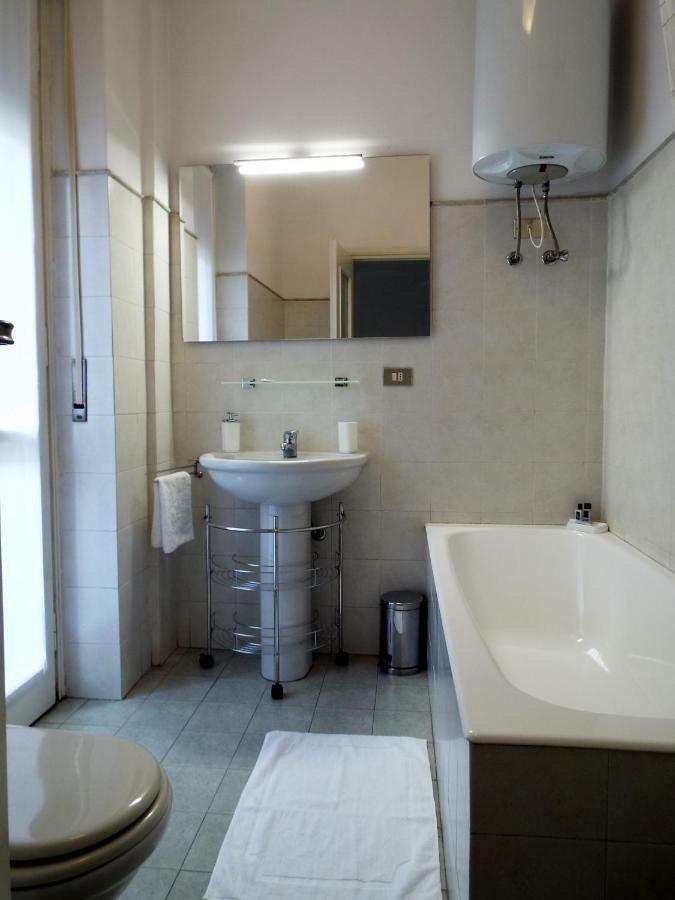 Lacaralele Apartment 밀라노 외부 사진